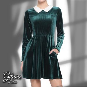 Green Velvet Collared Long-
Sleeve Dress